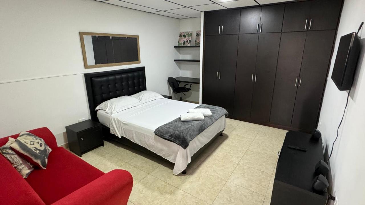Appartement Acogedor Apartaestudio Ubicado En La Zona Rosa De Pereira Extérieur photo